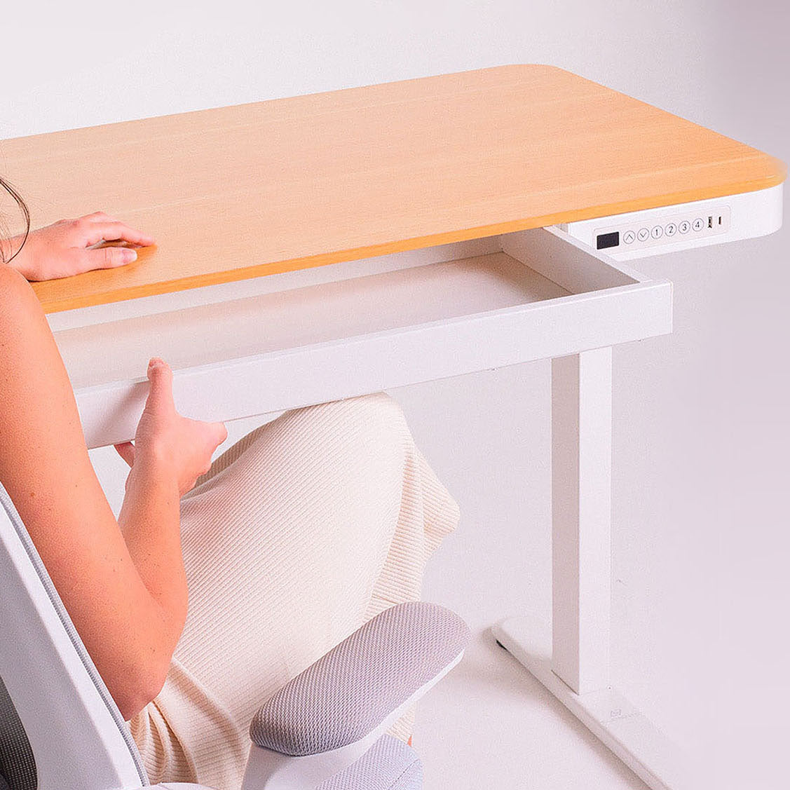 Mesa com Regulagem de Altura Elétrica Elements Musa Wood